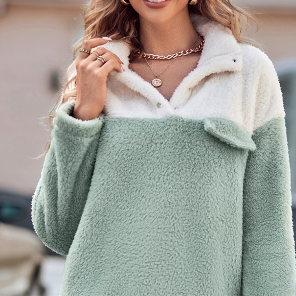 Cozy Teddy Duo Sweatshirt - Green - Picture 4 of 6